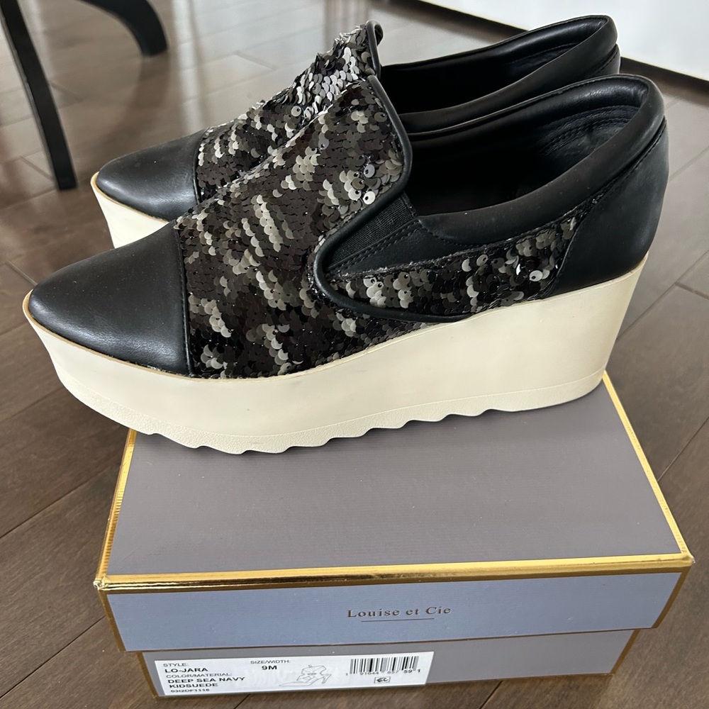 Kendal & Kylie wedge